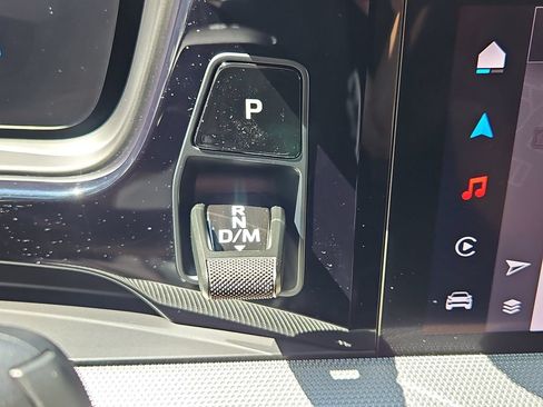 Certified 2025 Porsche Cayenne E-Hybrid AWD/4WD image 35