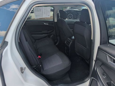 Used 2019 Ford Edge SE w/ SE Fleet Driver's Package FWD image 13