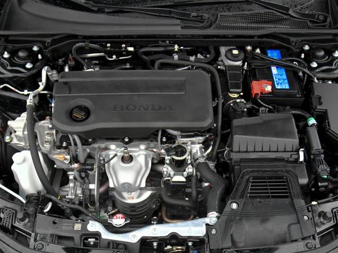 Used 2025 Honda Civic Sport image 42