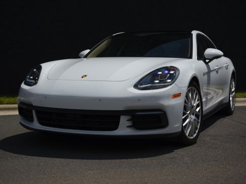 Certified 2018 Porsche Panamera 4 AWD/4WD image 41