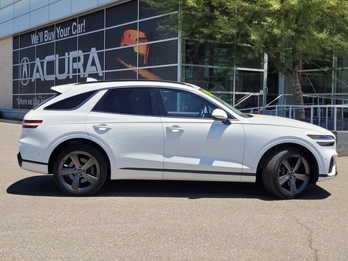 Used 2024 Genesis GV70 3.5T AWD/4WD image 5