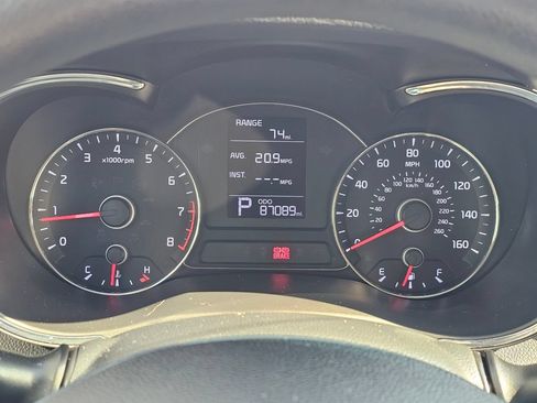 Used 2016 Kia Forte LX w/ LX Popular Plus Package FWD image 27
