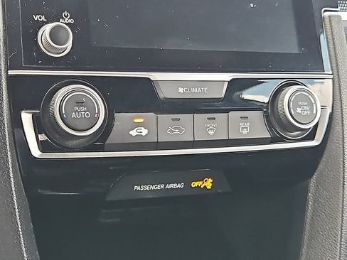 Used 2019 Honda Civic Sport image 17