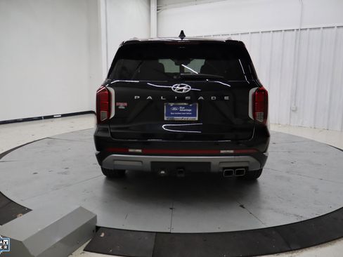 Used 2024 Hyundai Palisade Limited image 6