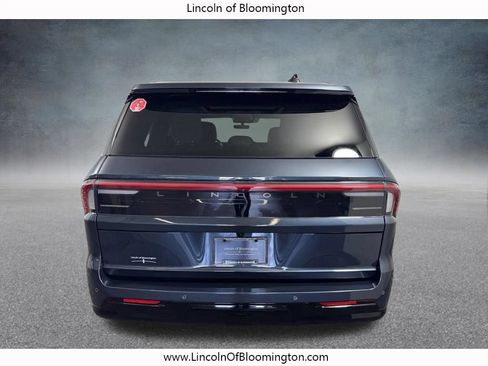 New 2026 Lincoln Navigator Reserve AWD/4WD image 5