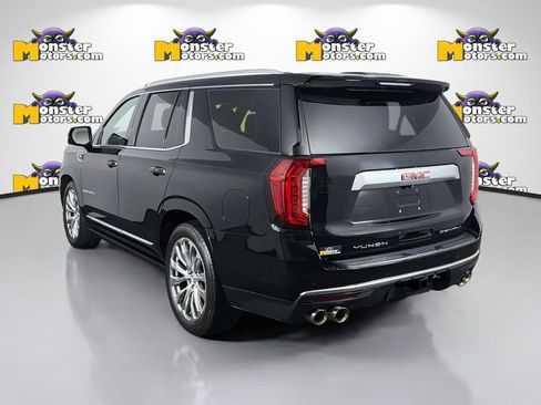 Used 2023 GMC Yukon Denali w/ LPO, Floor Liner Package AWD/4WD image 7