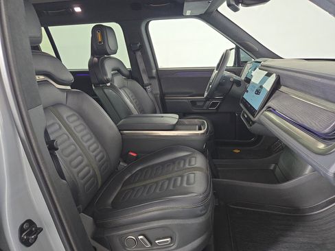 Used 2024 Rivian R1S Adventure AWD/4WD image 24