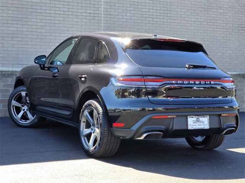 New 2025 Porsche Macan image 3