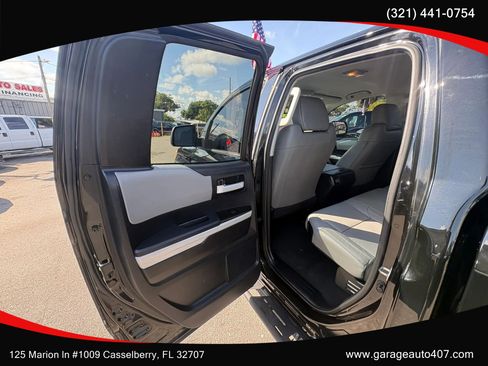 Used 2014 Toyota Tundra Limited w/ Limited Premium Package RWD image 15