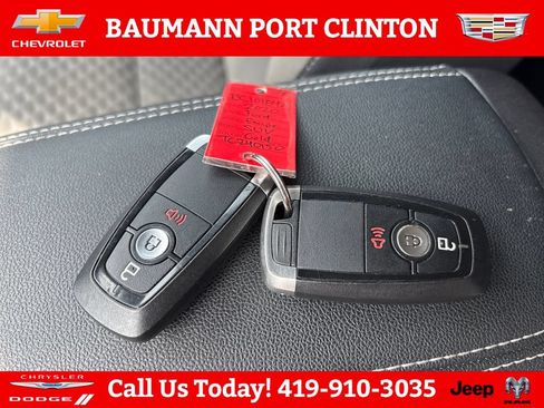 Used 2020 Ford Escape SE FWD image 29