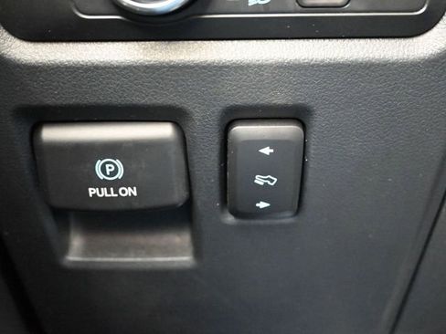 Certified 2022 Ford Expedition XLT image 30