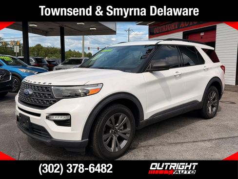 Used 2021 Ford Explorer XLT w/ Equipment Group 202A AWD/4WD image 1