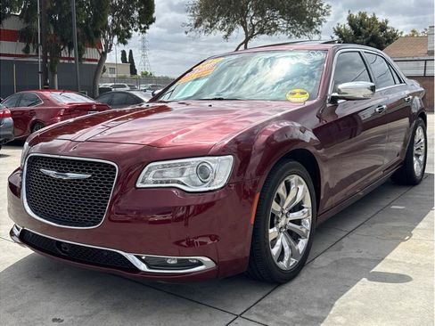Used 2017 Chrysler 300 C w/ Safetytec Plus Group RWD image 3