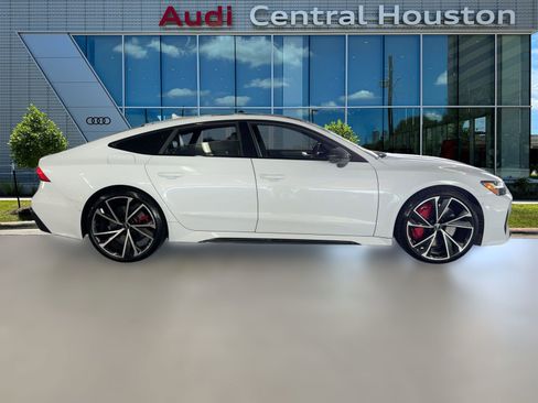 Used 2022 Audi RS 7 Sportback w/ Carbon Optic Package image 8