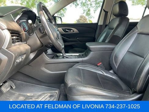Used 2020 Chevrolet Traverse LT w/ LT Premium Package FWD image 24