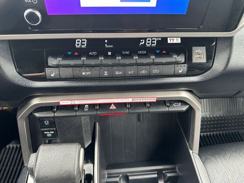 Used 2025 Toyota Tundra SR5 AWD/4WD image 16