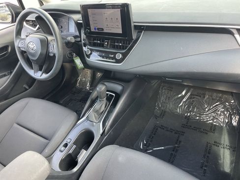 Used 2024 Toyota Corolla LE FWD image 13