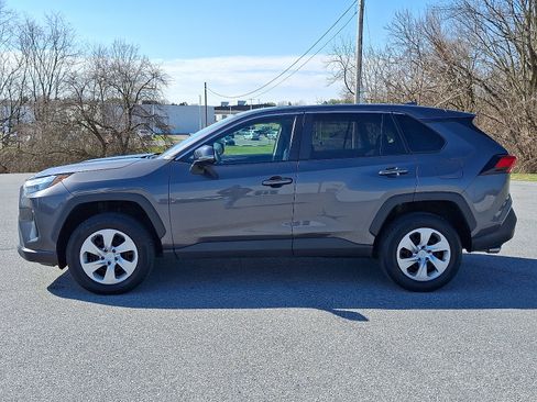 Certified 2023 Toyota RAV4 LE image 4