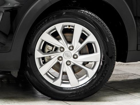 Used 2021 Hyundai Tucson Value image 3