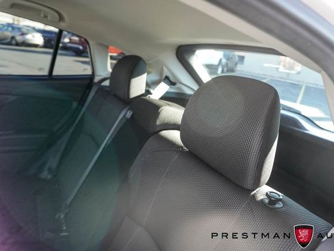 Used 2022 Subaru Impreza Premium image 40