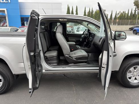 Used 2020 Chevrolet Colorado W/T w/ WT Convenience Package AWD/4WD image 13