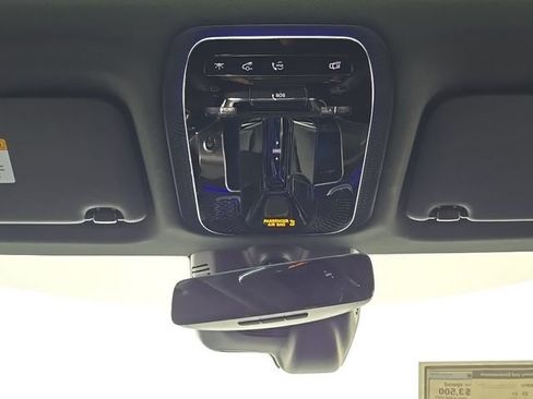 Used 2026 Mercedes-Benz GLC 300 4MATIC image 25