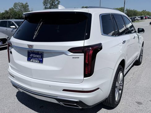 Used 2025 Cadillac XT6 Premium Luxury AWD/4WD image 7