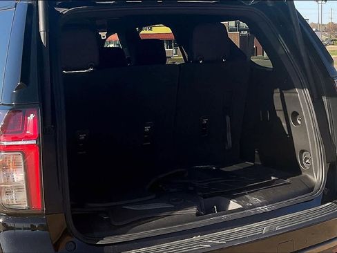 Used 2022 Chevrolet Tahoe Z71 image 18