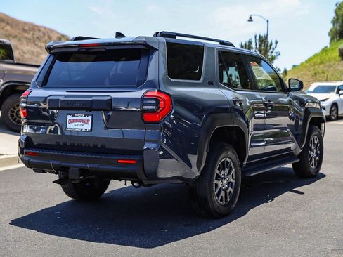 Certified 2025 Toyota 4Runner SR5 AWD/4WD image 4