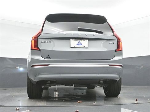 New 2026 Volvo XC90 B6 Ultra image 44