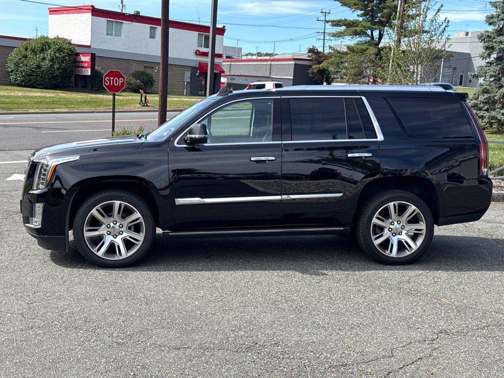 Used 2016 Cadillac Escalade Premium AWD/4WD image 4