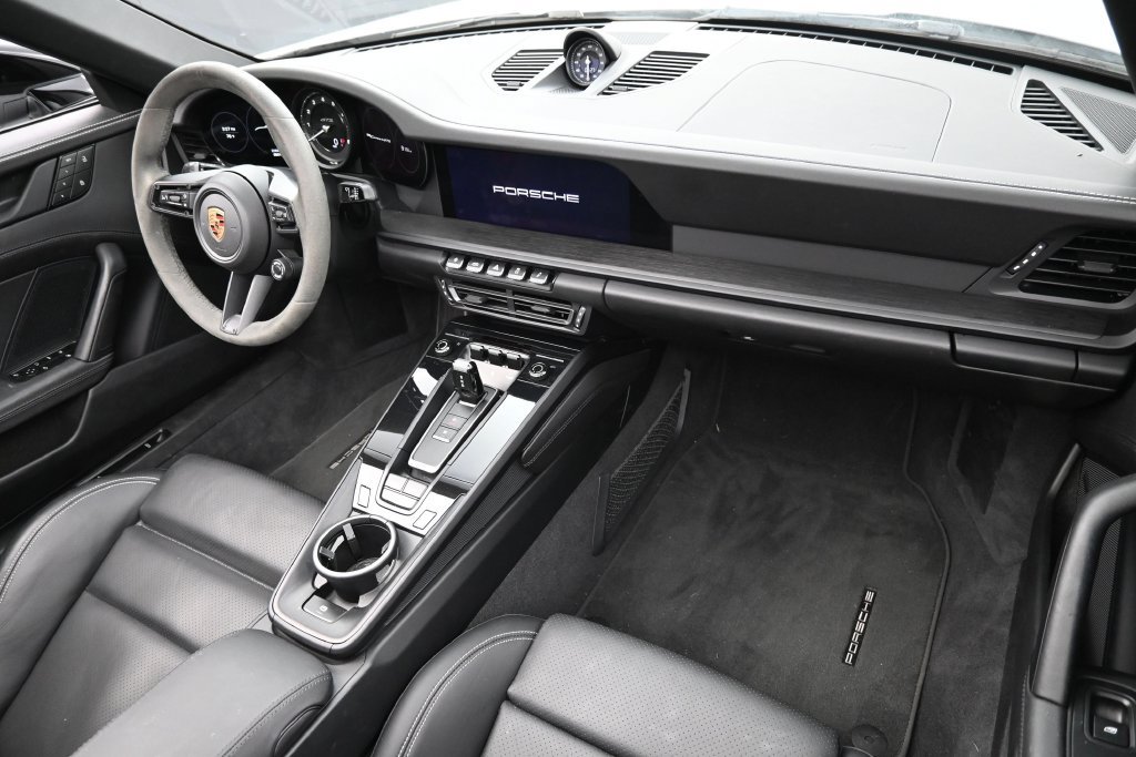 Certified 2024 Porsche 911 Carrera 4 GTS AWD/4WD image 30
