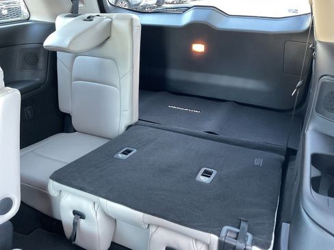 New 2026 Nissan Pathfinder SL image 18