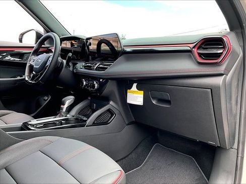 New 2026 Chevrolet TrailBlazer RS w/ Convenience Package AWD/4WD image 9