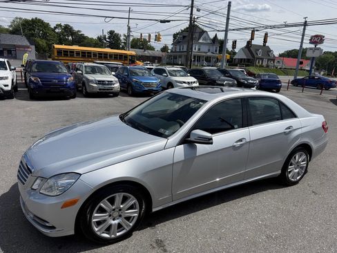 Used 2013 Mercedes-Benz E 350 4MATIC Sedan image 1