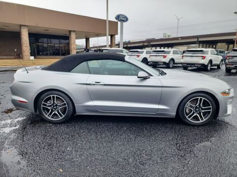 Used 2021 Ford Mustang Premium image 7