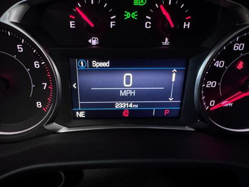Certified 2023 GMC Acadia SLE w/ Driver Convenience Package AWD/4WD image 17