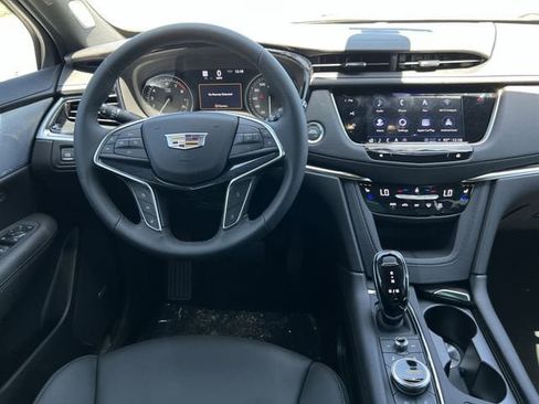 New 2025 Cadillac XT5 Premium Luxury w/ Technology Package image 11