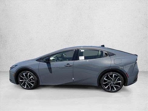 New 2026 Toyota Prius Plug-In Hybrid FWD image 4