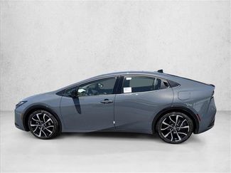 New 2026 Toyota Prius Plug-In Hybrid FWD video 4
