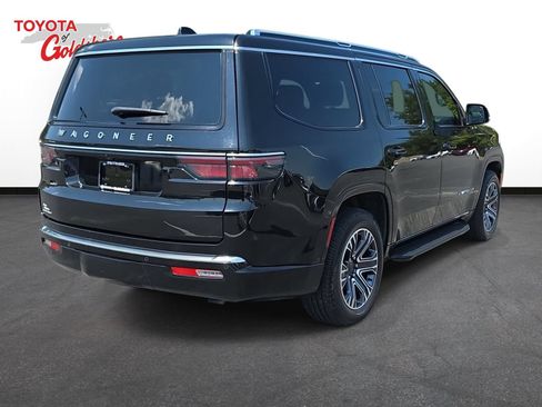 Used 2023 Jeep Wagoneer 4WD w/ Premium Group I image 5