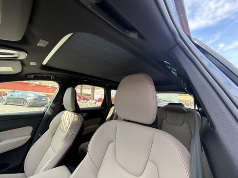 New 2026 Volvo XC60 B5 Plus w/ Protection Package Premier image 30