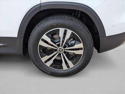 Certified 2026 Mercedes-Benz GLB 250 image 21