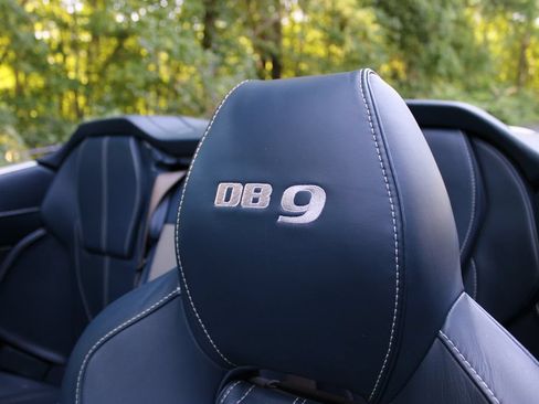 Used 2014 Aston Martin DB9 Volante RWD image 11