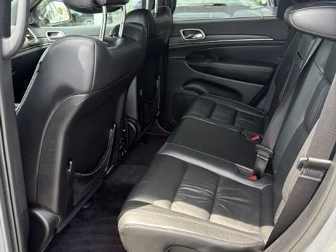 Used 2016 Jeep Grand Cherokee Limited RWD image 6