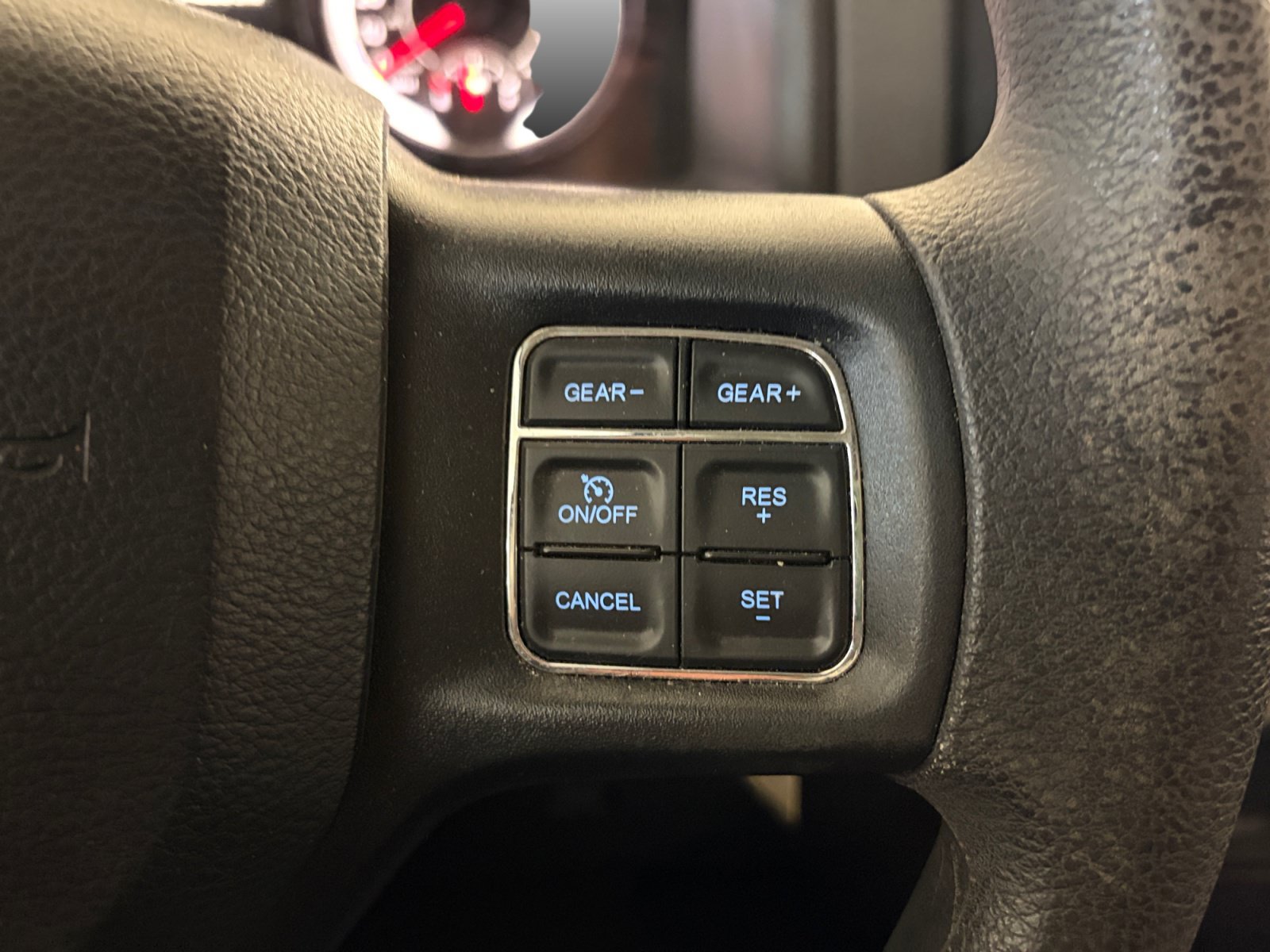 Used 2018 RAM 1500 Express RWD image 18