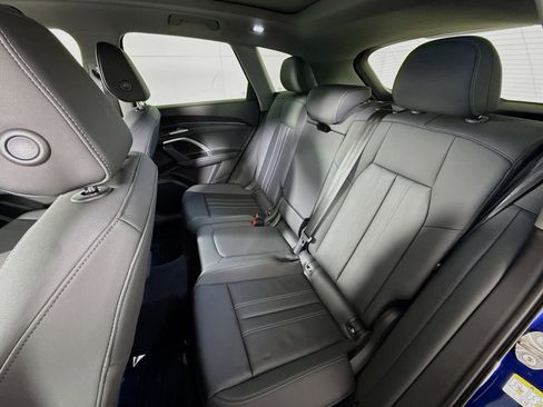 Certified 2025 Audi Q5 2.0T Premium w/ Convenience Package image 22