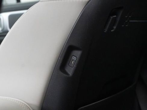 Used 2024 Hyundai Santa Fe SEL FWD image 21