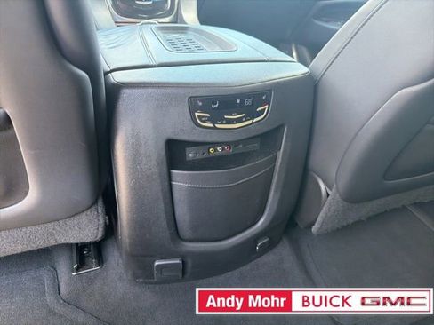Used 2016 Cadillac Escalade Premium AWD/4WD image 22