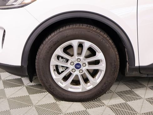 Used 2021 Ford Escape SE image 16